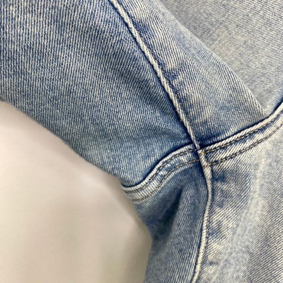 Gap Denim True Skinny Light Wash Destroyed Distressed Jeans Women's Size 16 - Picture 7 of 12